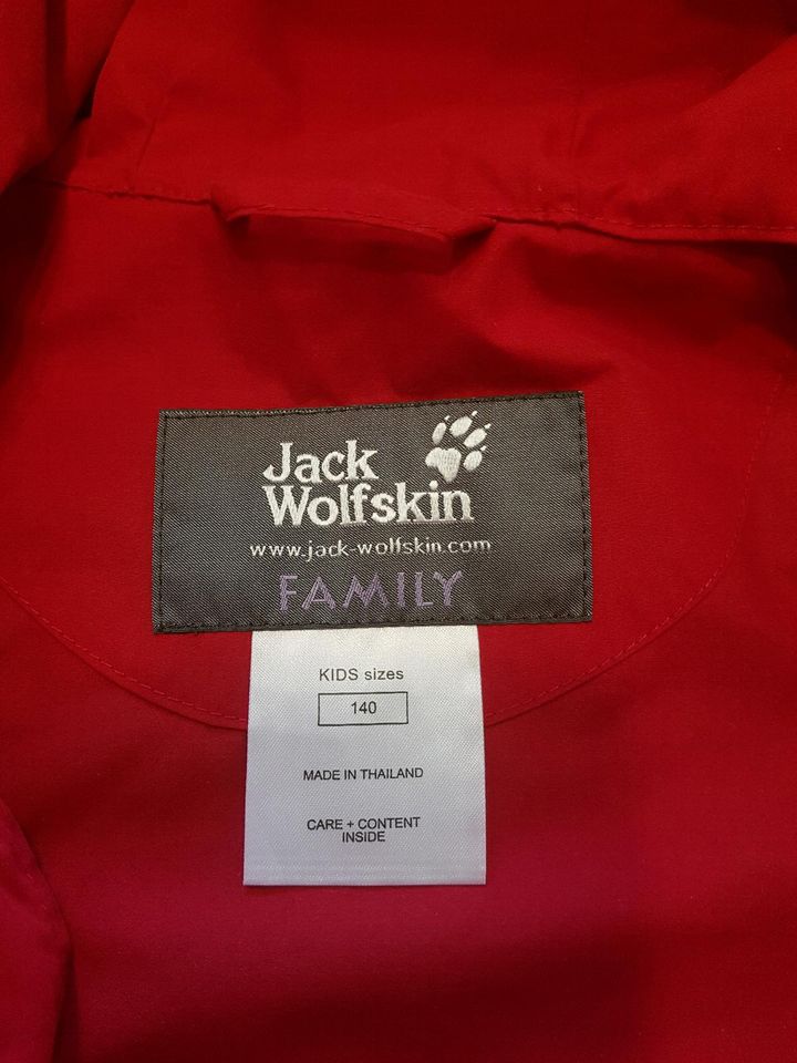 Jack Wolfskin Jacke rot (Frühling),Gr 140 wie Neu in Kronberg im Taunus