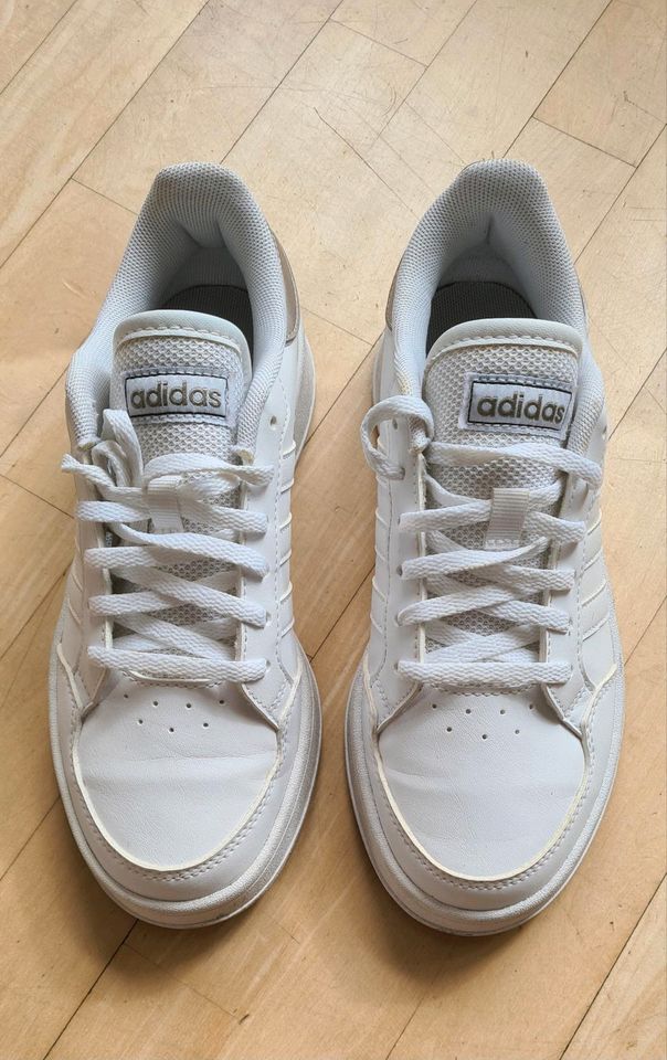 Adidas Damen Sneaker  Gr 36 2/3 in Lünen