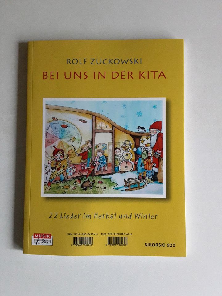 Rolf Zuckowski - Bei uns in der Kita   Buch in Risum-Lindholm