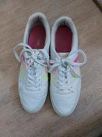 Adidas Neo Sneaker Turnschuhe 38 2/3 sehr gut erhalten Baden-Württemberg - Altenriet Vorschau