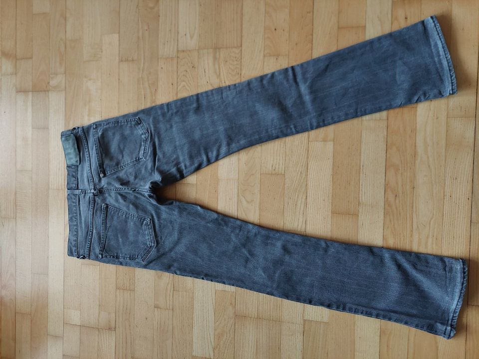 H&m top drain jeans
