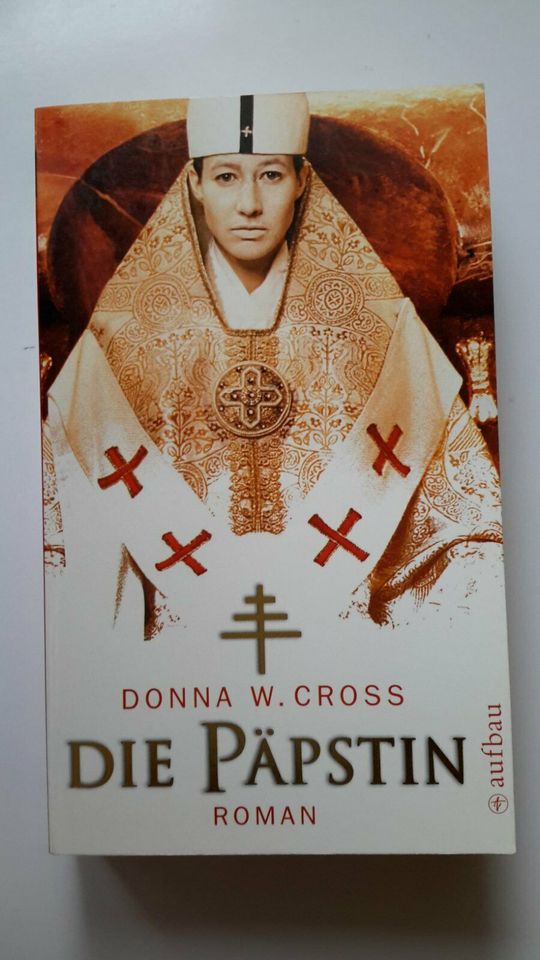 Die Päpstin von Donna W. Cross (2009, TB) Buch zum Film + Fotos in Langwedel