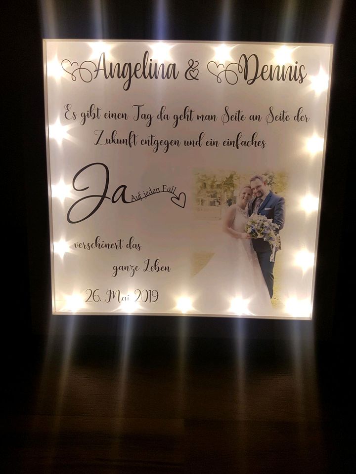 Beleuchteter Bilderrahmen, Leuchtrahmen Hochzeit, personalisiert in Oberhausen