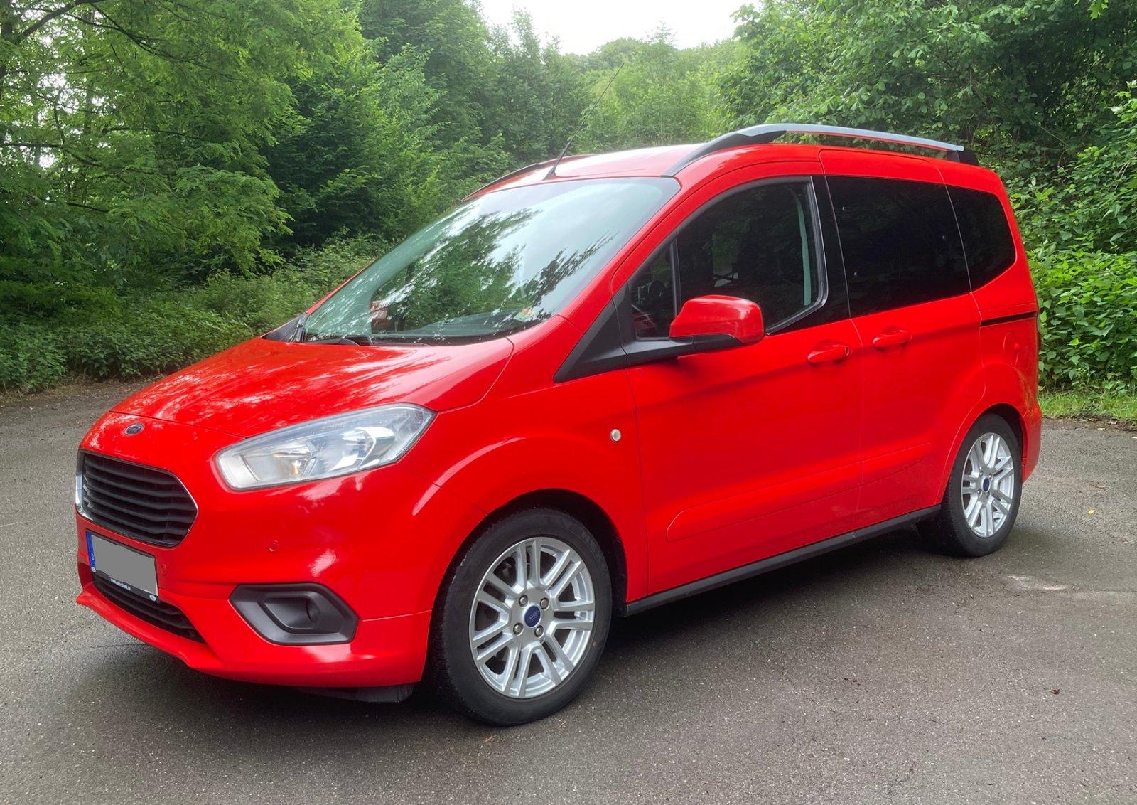 Abbildung des Autos Ford Tourneo Courier 201…