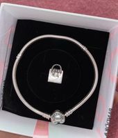 Pandora Armband mit charm Neu!! München - Sendling-Westpark Vorschau