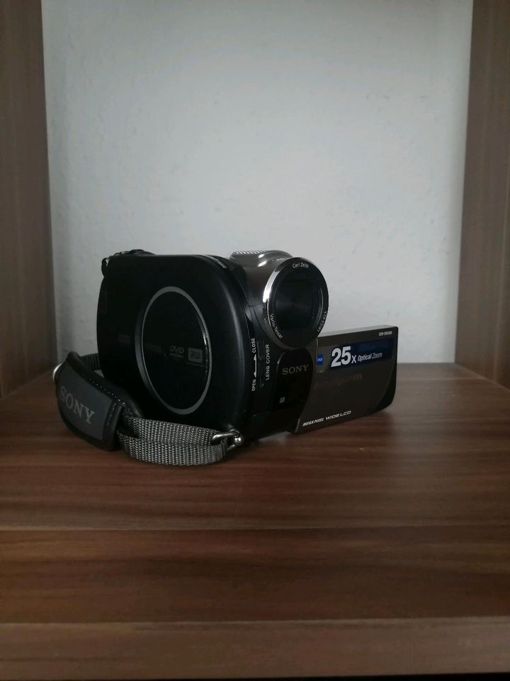 Sony Handycam DCR-DVD306E in Tegernau