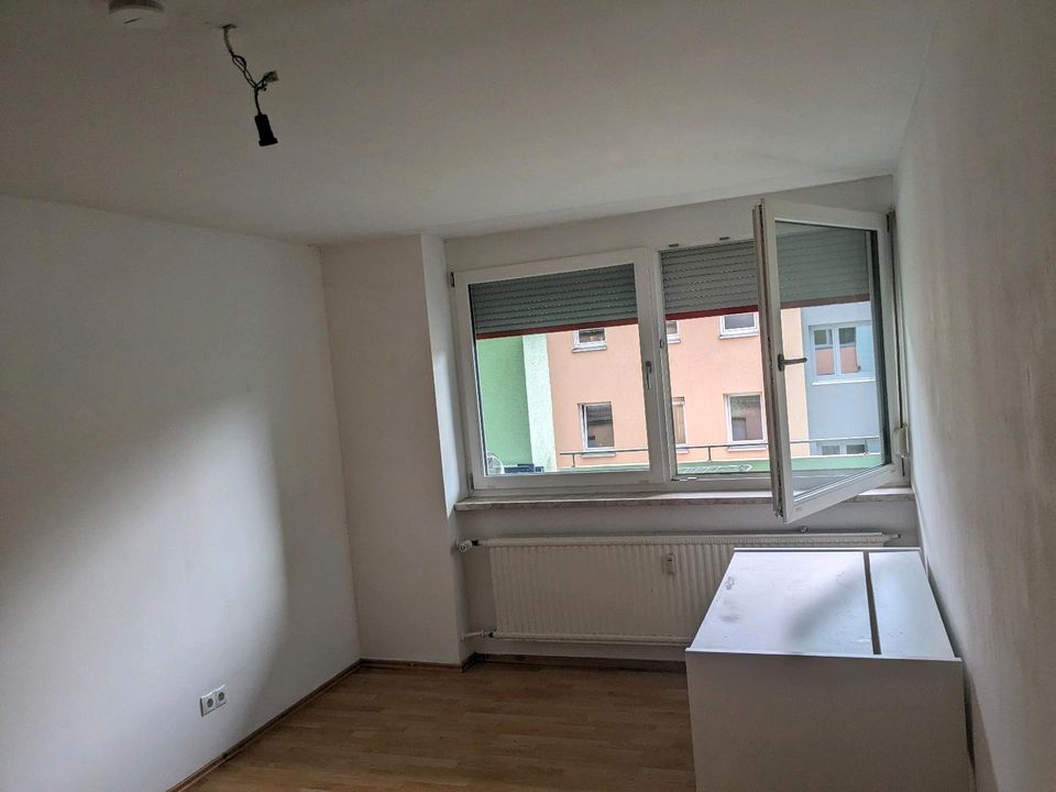 Mitbewohner/in für 3 Zimmer Wohnung gesucht in Nürnberg (Mittelfr)