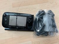 WIIU Konsole mit 2 Joysticks und Festplatte mit mehreren Spielen Nordrhein-Westfalen - Krefeld Vorschau