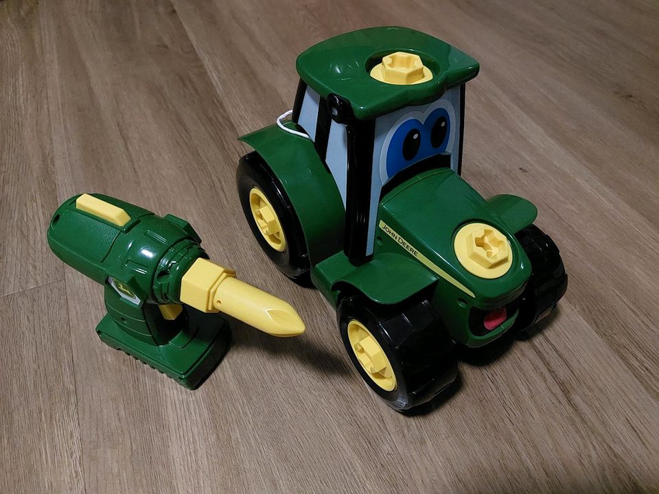 Traktor / Baubares Set mit Akku / Auto / Spielzeug in Hilden