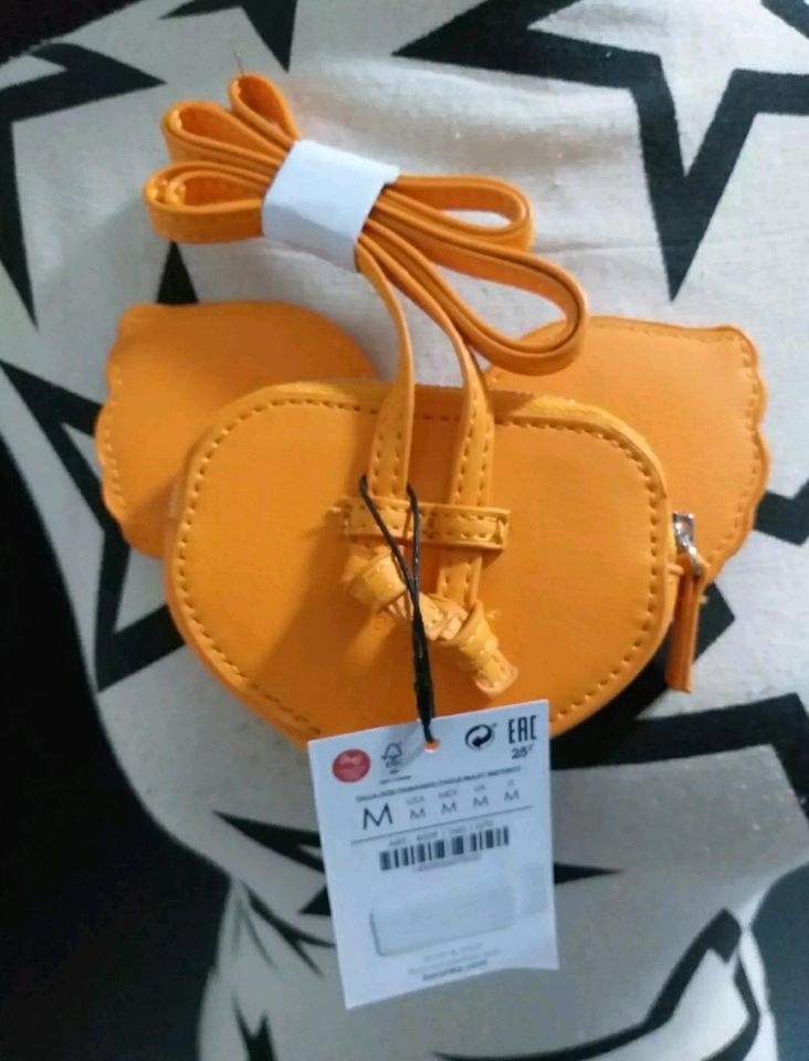 BERSHKA ☆ GELDBÖRSE ☆ TASCHE ☆ LIL' KREETS KOALA ORANGE KUNSTLEDE in Wesseling