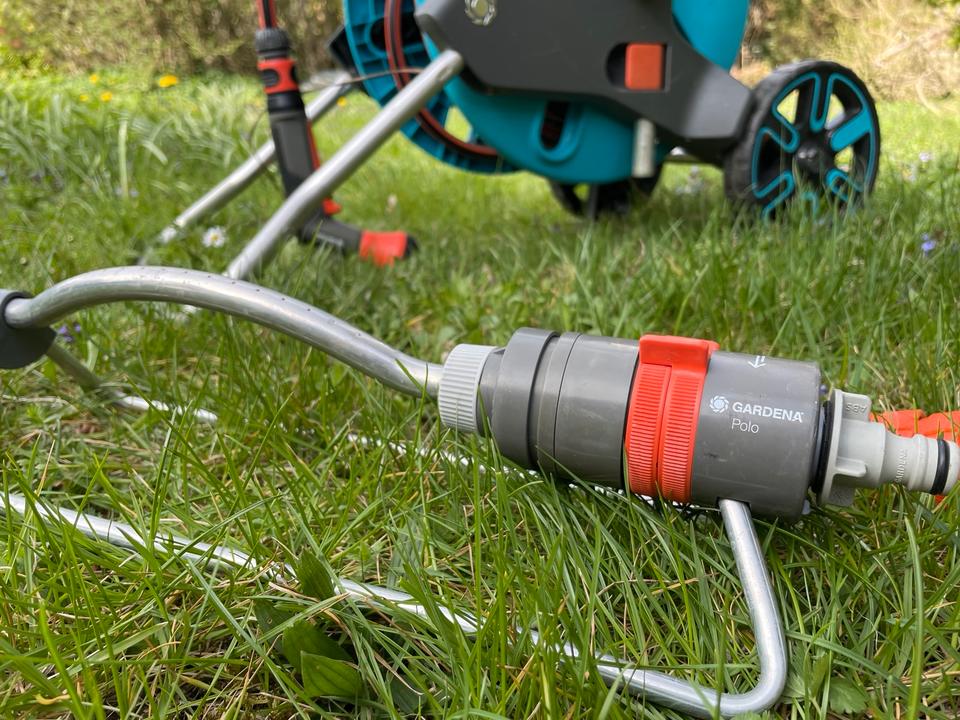 Gardena Schlauchwagen mit Schlauch, Brause und Rasensprinkler in Leipzig