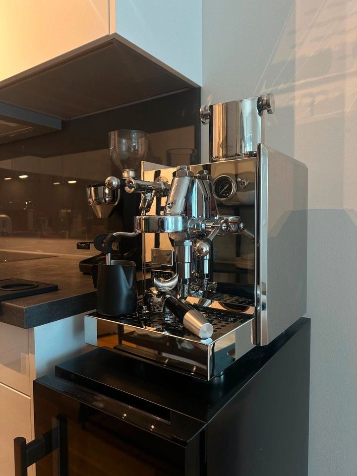 Siebträger Kaffeemaschine Espressomaschine Bellezza Chiara Leva in Hamburg