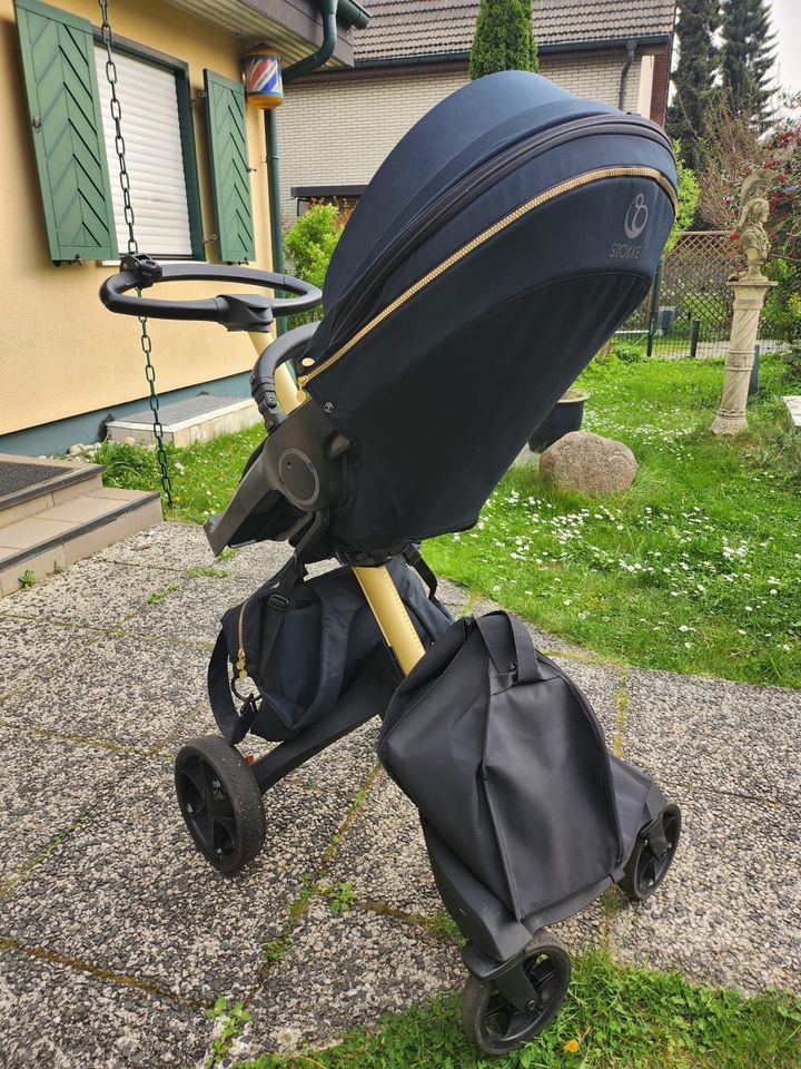 Stokke Kinderwagen und Maxi Cosi und Zubehör wie NEU in Berlin