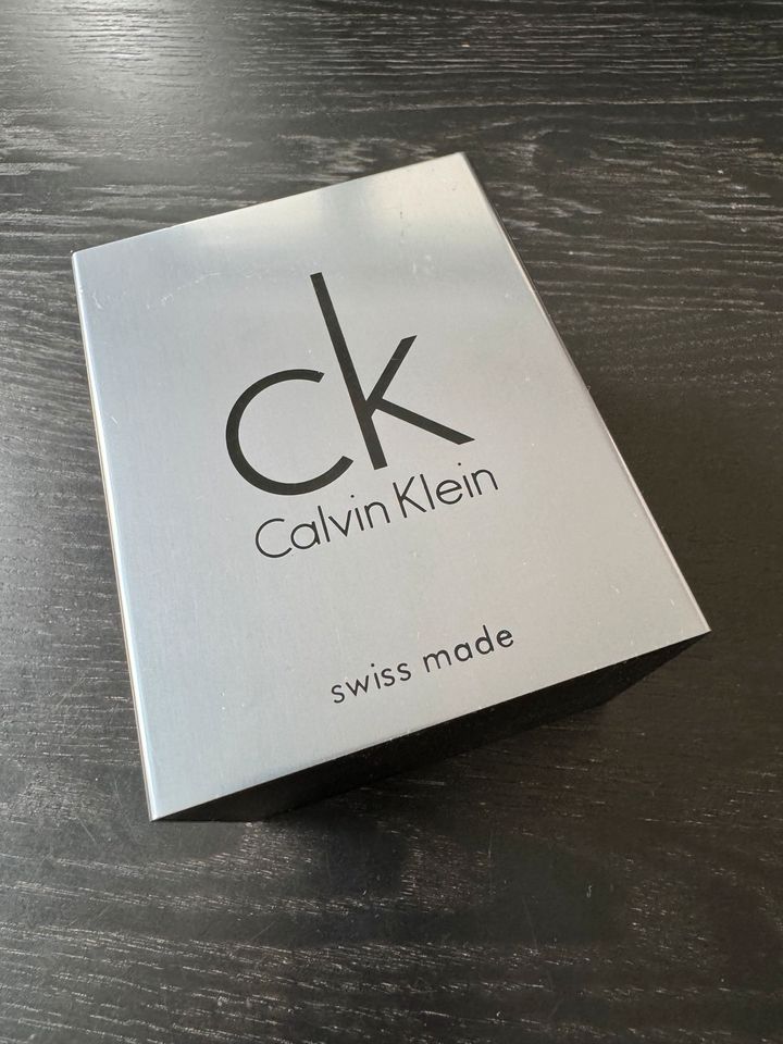 CK Calvin Klein Armbanduhr, NEUE Batterie, Edelstahl, 42 mm, in Hamburg