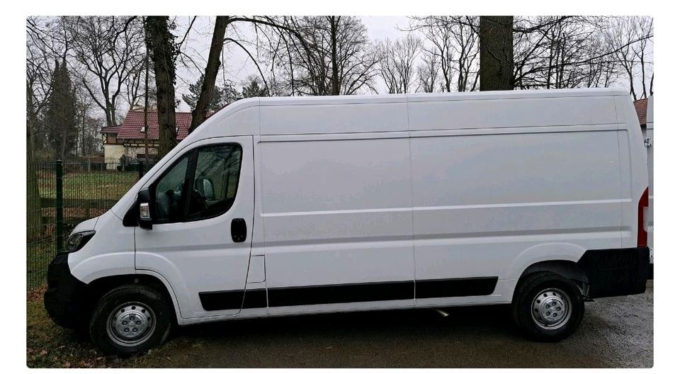 Transporter mit Fahrer mieten in Leipzig