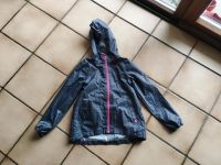 Regencape Regenjacke, neuwertig, Quechua, Größe 146 Rheinland-Pfalz - Saarburg Vorschau