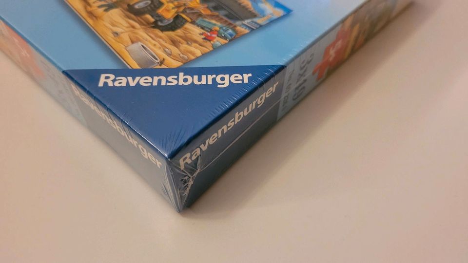 OVP Ravensburger Puzzle Baufahrzeuge Bagger 5 Jahre, 3x49 Teile in Lauenhagen