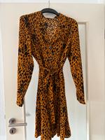 Neuwertiges Kleid Gr. 38-40 Hessen - Wiesbaden Vorschau