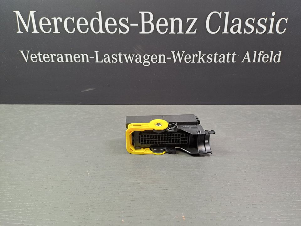 Mercedes-Benz Stecker/Steckhülse A 020 545 66 26 in Alfeld (Leine)