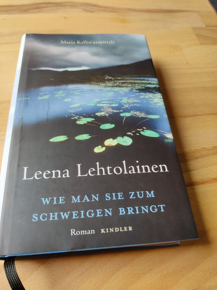 Wie man sie zum Schweigen bringt von Leena Lehtolainen in Osnabrück