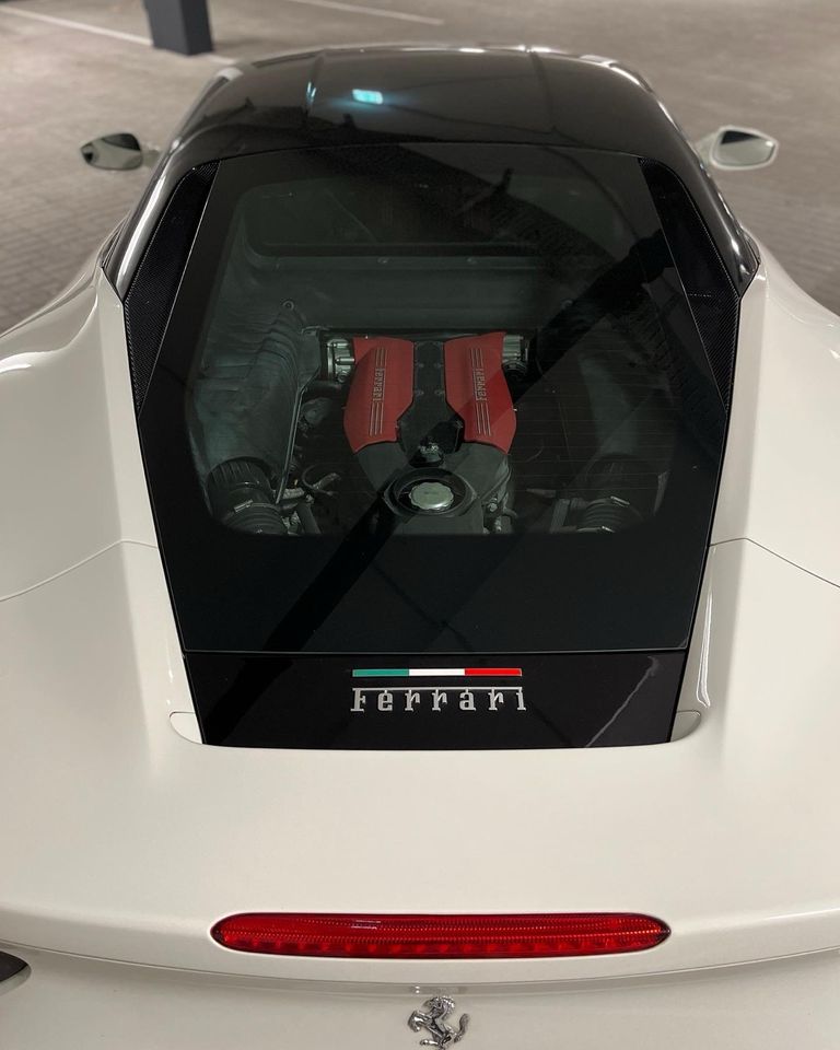 Ferrari 488 GTB Sportwagen mieten| Hochzeitsauto mieten in Regensburg