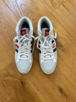 Adidas Retro Sneaker halbhoch 9,5 oder 44 Hessen - Wettenberg Vorschau
