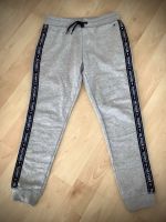 TOMMY HILFIGER Jogginghose Gr. M in grau Bayern - Roßtal Vorschau