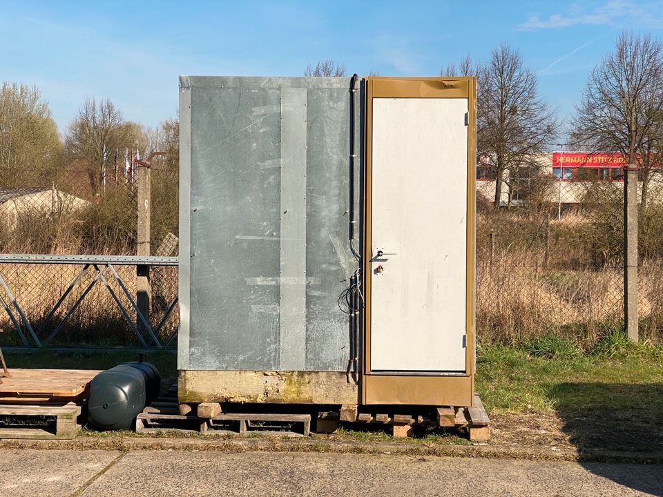 WC / Dusche Sanitär-Container in Neubrandenburg