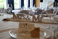 Hochzeitsdeko; Mr. & Mrs. Holzdeko, weiß Hessen - Wetzlar Vorschau