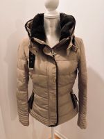 edle beige Winterjacke von Zara Berlin - Spandau Vorschau