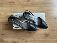 Tamaris Riemchenballerinas aus Leder in schwarz Berlin - Reinickendorf Vorschau