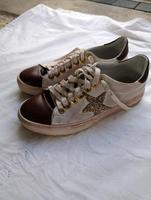Made in Italy Echtleder Sneaker Stern Vintage Look Gr. 37 Hessen - Rüsselsheim Vorschau