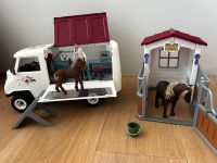 Schleich Mobile Tierärztin mit Box (Stall) Fohlen & Stute Neuhausen-Nymphenburg - Neuhausen Vorschau