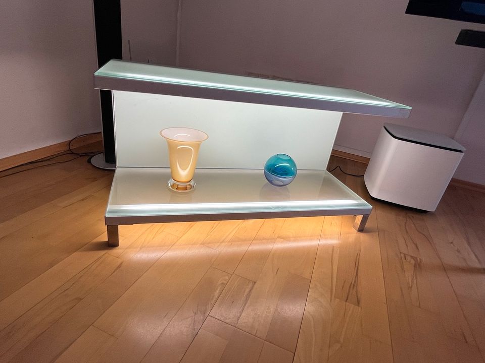 TV Tisch mit LED Beleuchtung in Melsungen