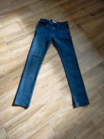 Jeans Tom Tailor W30L34 Niedersachsen - Großheide Vorschau