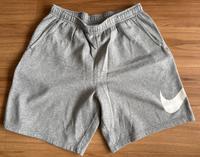 Nike kurze Jogginghose XXL NEU Wiesbaden - Delkenheim Vorschau