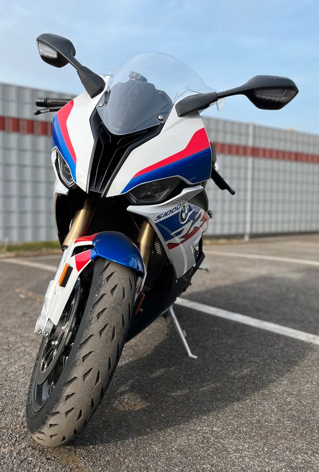 BMW S1000RR / M Paket / Carbon Felgen in Mülheim (Ruhr)