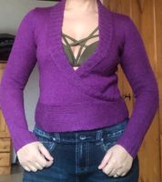 Handarbeit Crop Violett Wollpullover Wolle StrickPullover Gr.36 Hessen - Stadtallendorf Vorschau