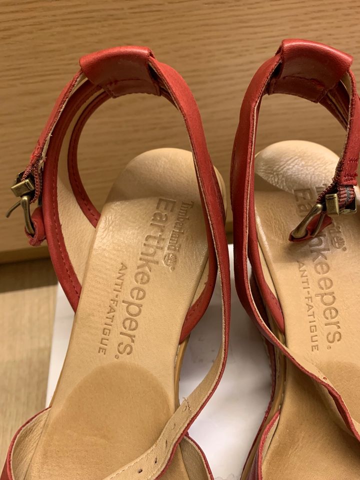 Sandalen aus Leder von Timberland in Gr. 38.5 in Waldshut-Tiengen