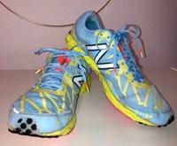 New Balance Racing Laufschuhe Damen Gr. 42.5 hellblau grün Dresden - Klotzsche Vorschau