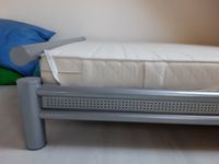 Modernes , silbernes Bett mit Lattenrost und Matratze Hessen - Darmstadt Vorschau