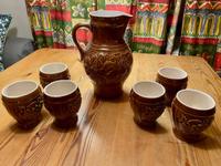 Weinkrug + 6 Becher braun Traubendekor Karaffe Keramik DDR Thüringen - Walschleben Vorschau