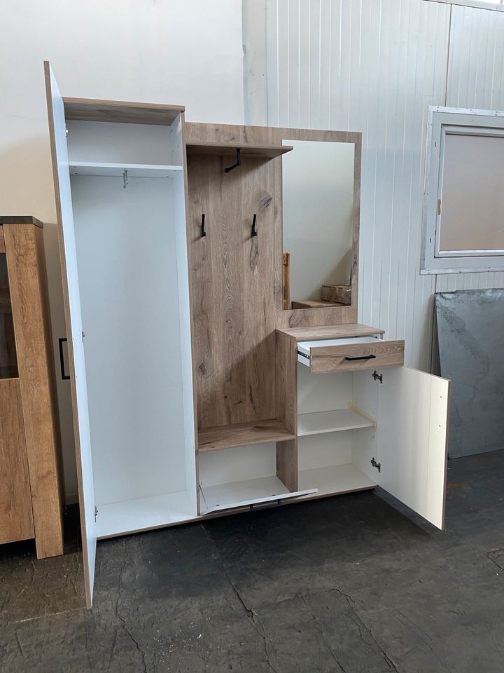 Garderobe Schuhschrank Holz Schrank Spiegel weiß Modern in Bielefeld