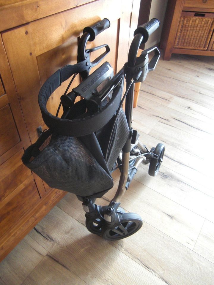 Taima S-GT, Rollator, 3  Monate alt, ca. 5 kg leicht in Oberzissen