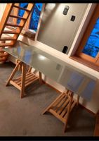 Schreibtisch Holzgestell und Glasplatte Bayern - Parsberg Vorschau