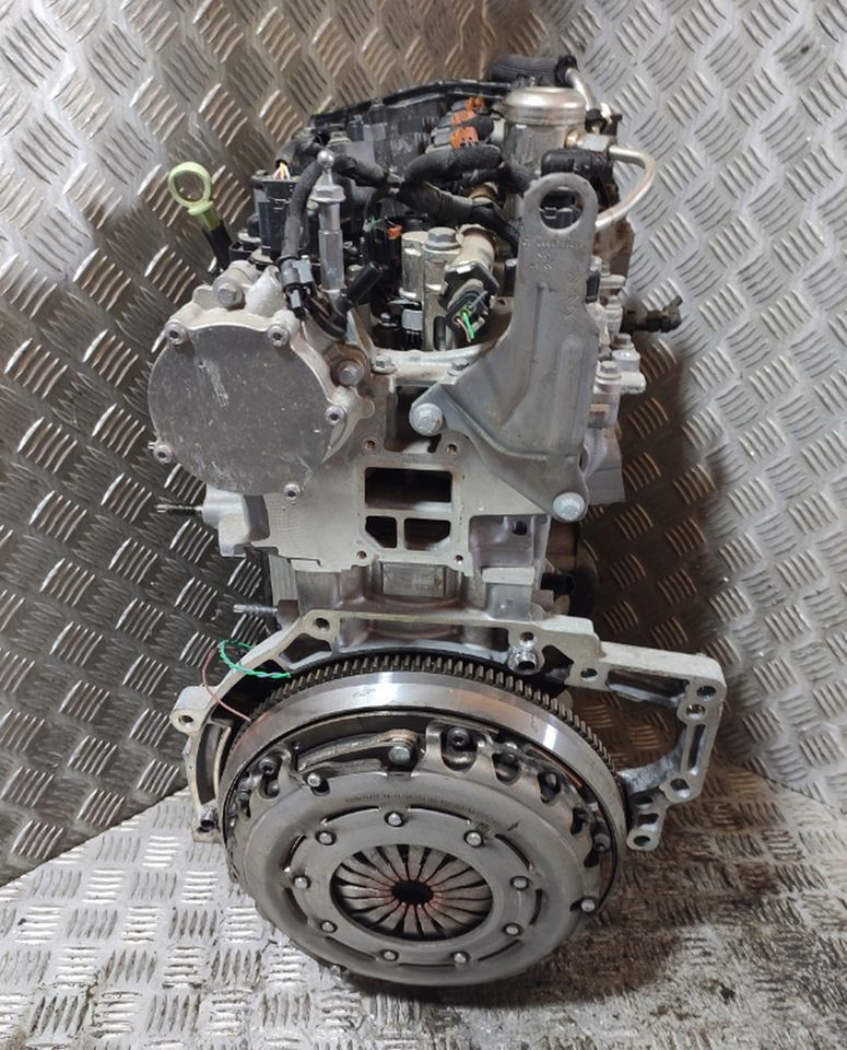 Motor 1.2 THP HN05 10TMAA CITROEN C3 C4 CROSSLAND 19TKM UNKOMPLET in Berlin