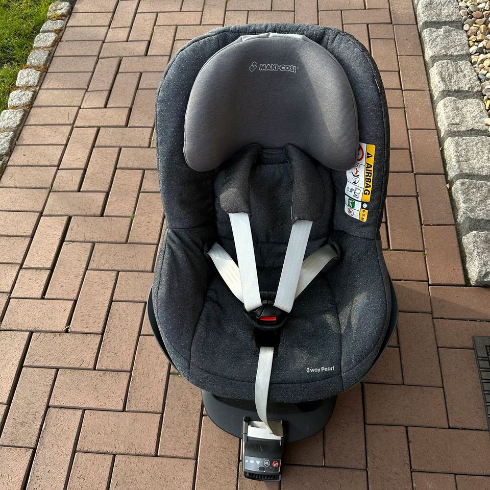 Maxi Cosi 2way Pearl + 2wayFix Basisstation (unfallfrei) in Schermbeck