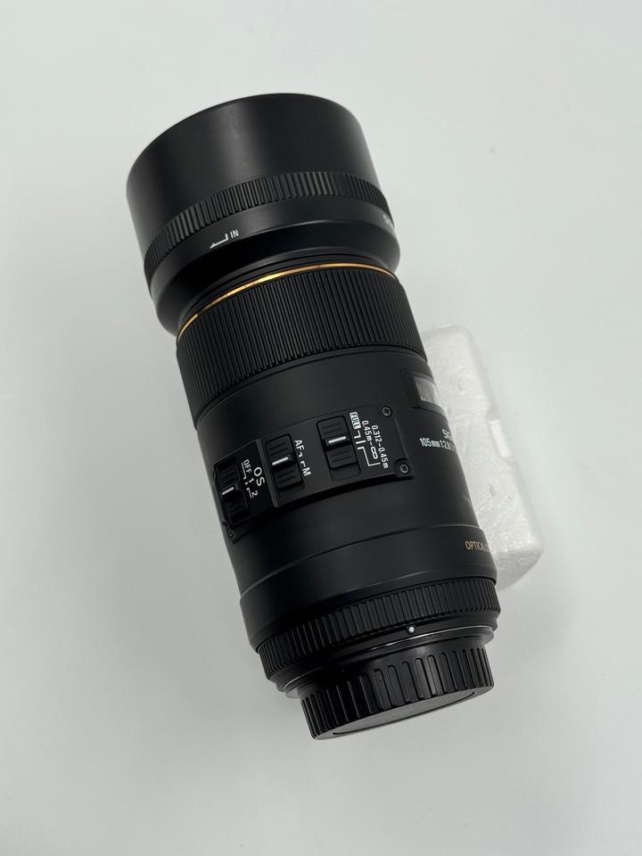 Sigma EX 105mm f:2.8 Macro DG OS HSM Objektiv für Canon EOS in Hannover