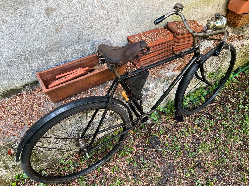 Adler 1917 Nr. 1 Tourenrad Oldtimer Fahrrad Doppel-Torpedo in München