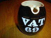 VAT 69 Pitcher Whisky Wasserkrug Wuppertal - Oberbarmen Vorschau